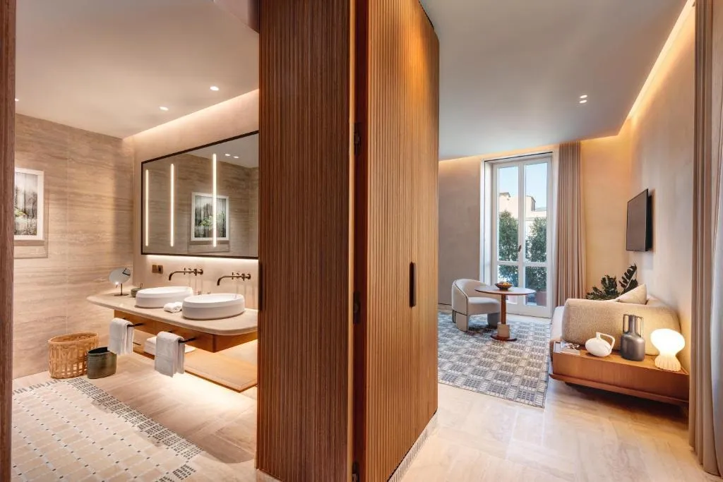 JUNIOR SUITE WITH TERRACE Room, Six Senses Rome, Rome