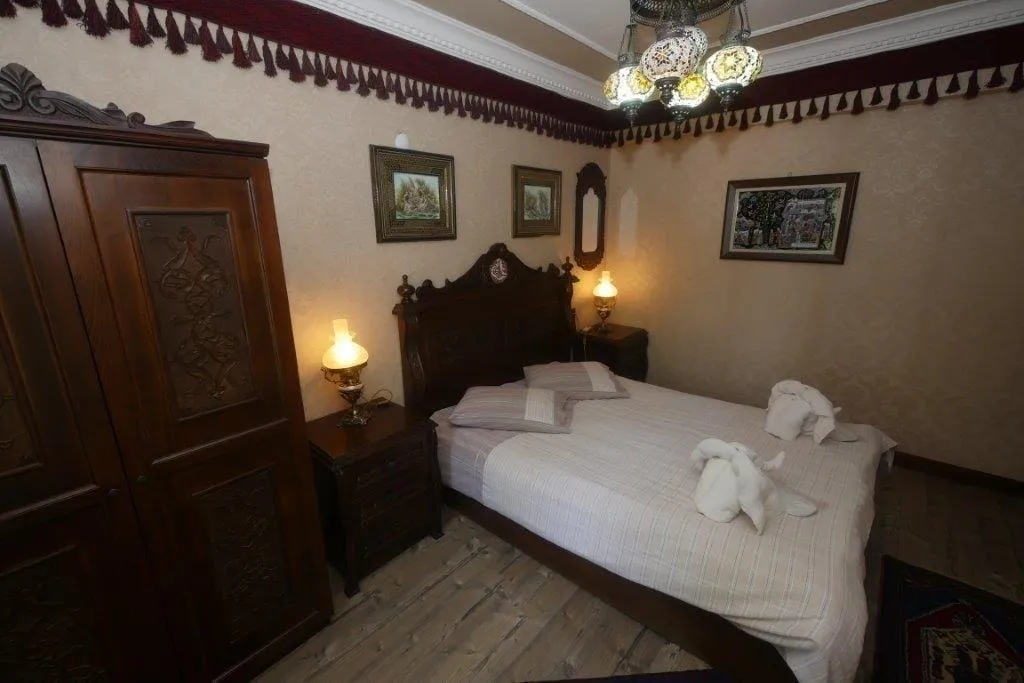 Room, Bella, Izmir