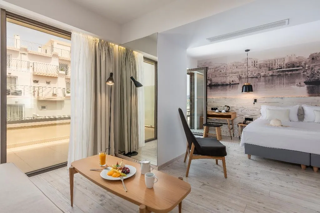 JUNIOR SUITE STANDARD Room, Ibis Styles Heraklion Central, Crete
