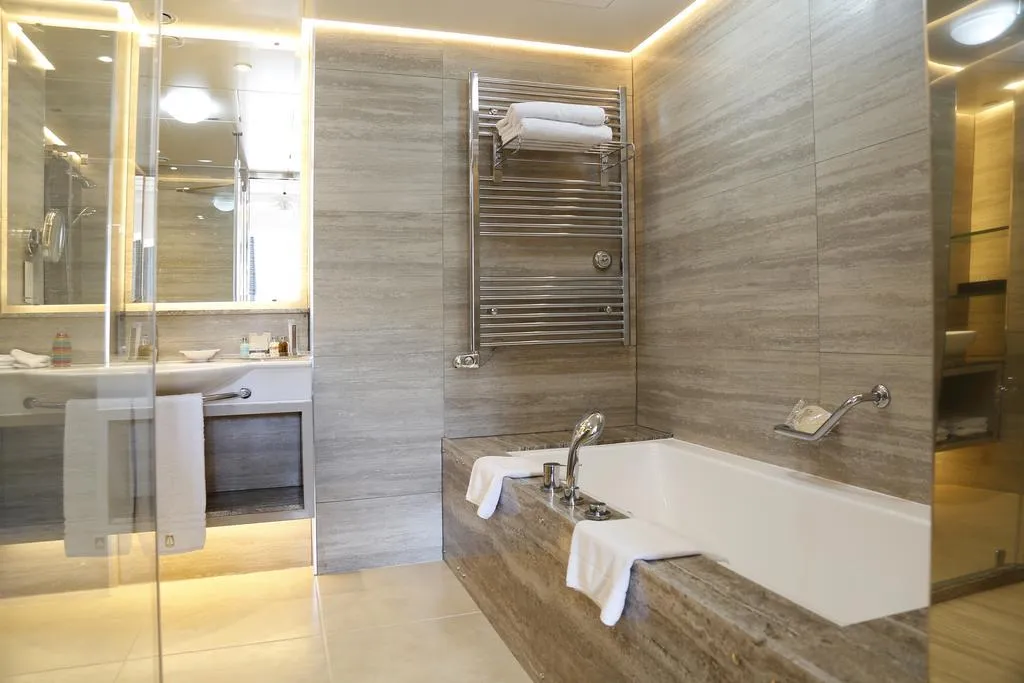 SUITE EXECUTIVE SEA VIEW Room, Columbia Beach Resort, Cyprus