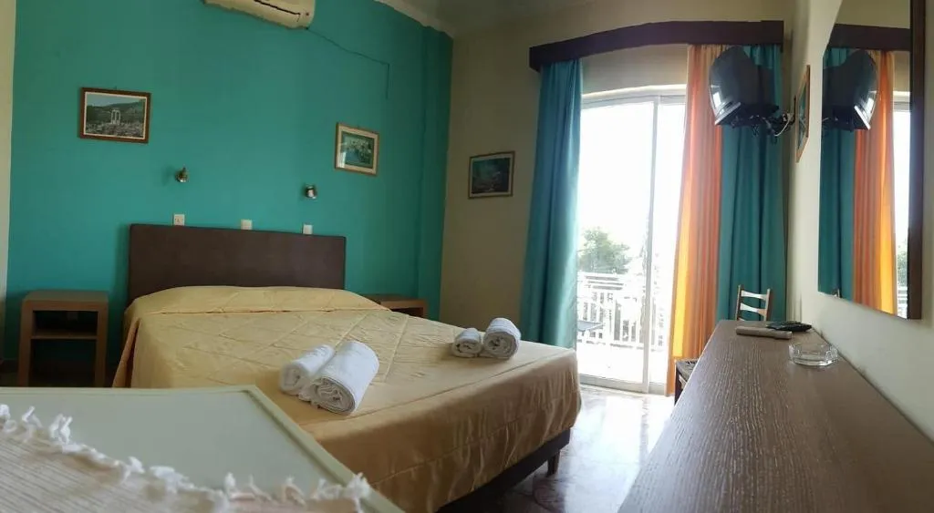 Room, Tolon Beach Hotel, Athens