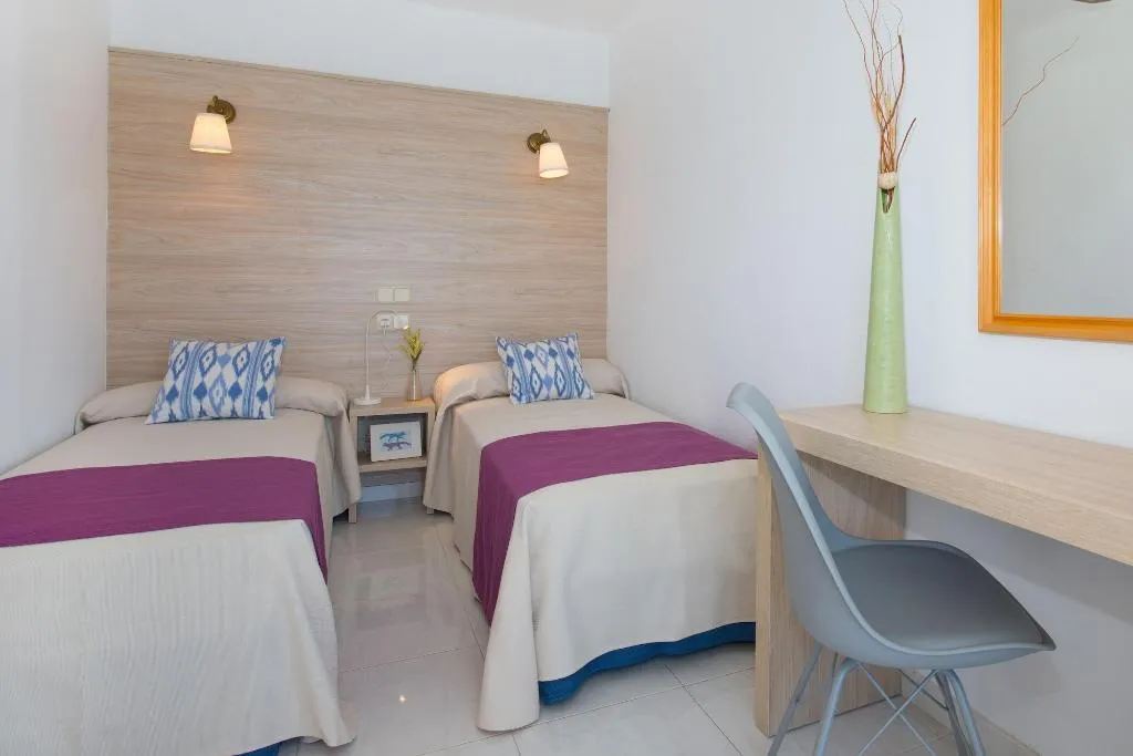 Room, Apartamentos Calablanca, Majorca