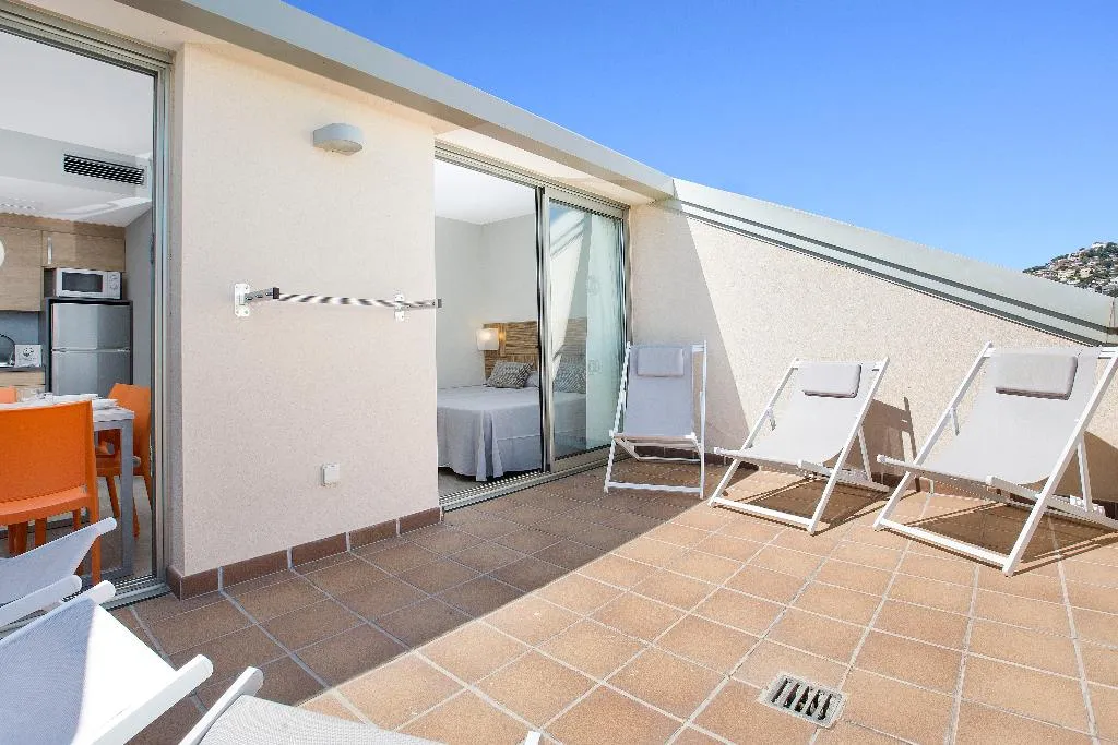 APARTMENT CAPACITY 4 TWO BEDROOMS Room, Aparthotel Odissea Park, Costa Brava