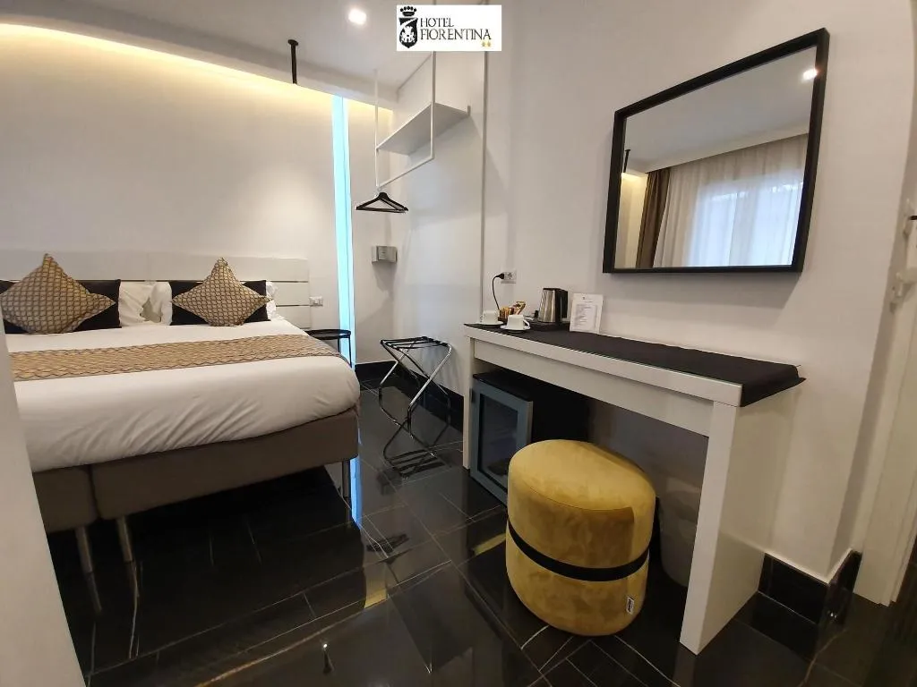 Room, Hotel Fiorentina, Naples