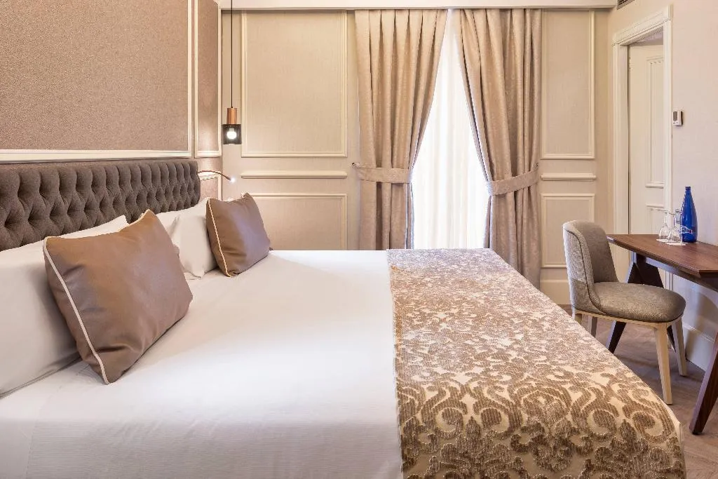 DOUBLE SINGLE USE PREMIUM Room, Catalonia las Cortes, Madrid