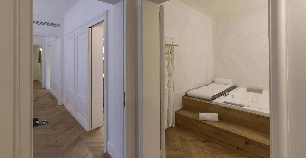 APARTMENT WITH JACUZZI Room, Palazzo Paruta, Venice
