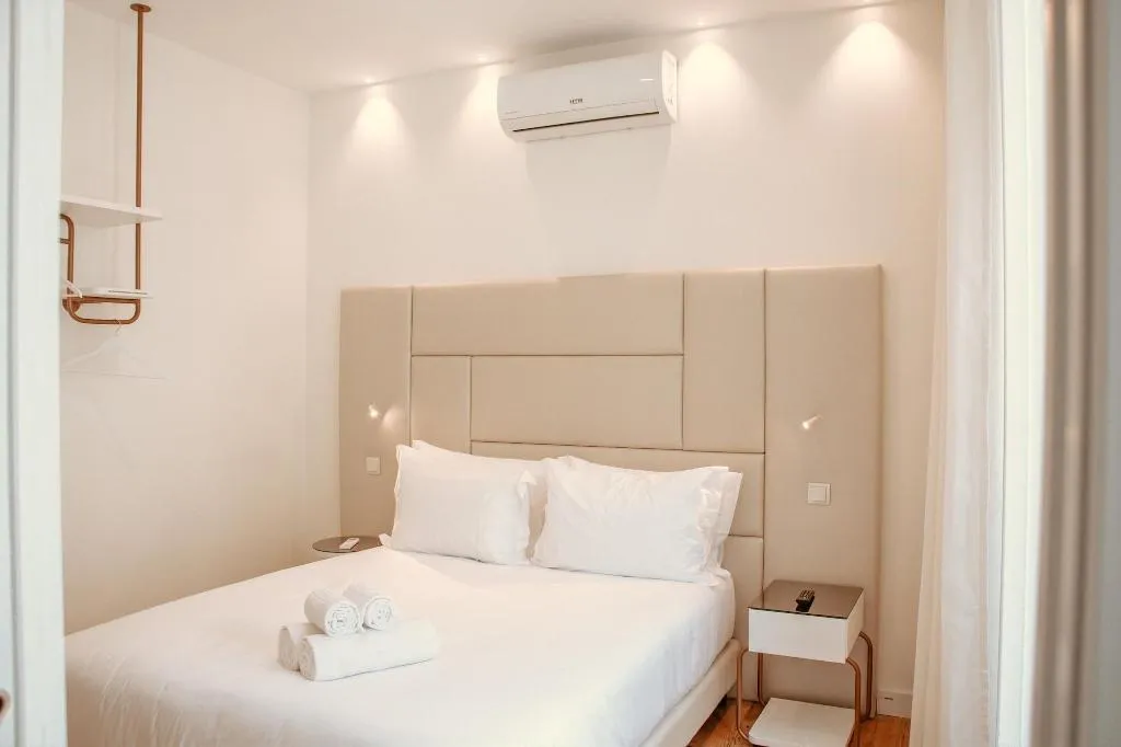 Room, Le Premier Lisbon Suites, Lisbon