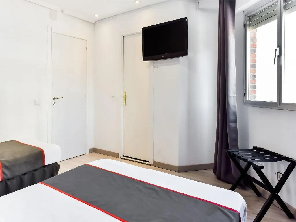 Room, Hello Feria, Madrid
