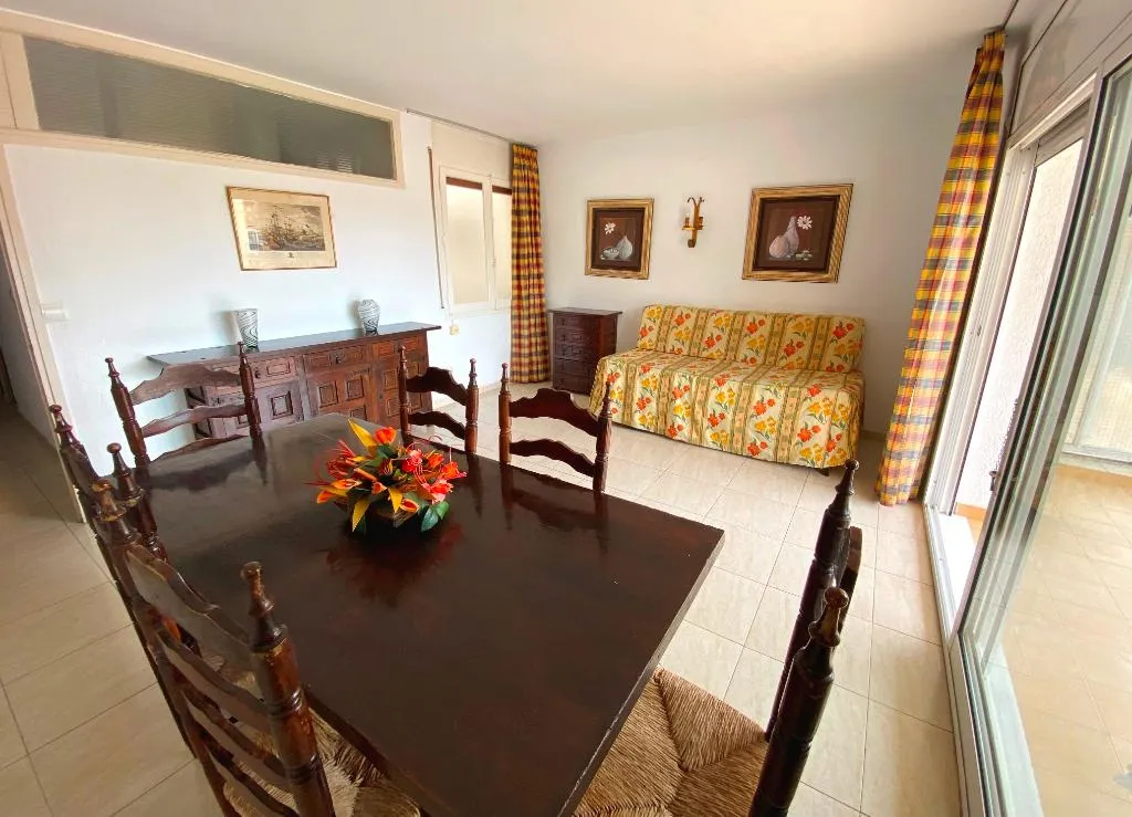 APARTMENT CAPACITY 6 Room, Hesperia, Costa Dorada