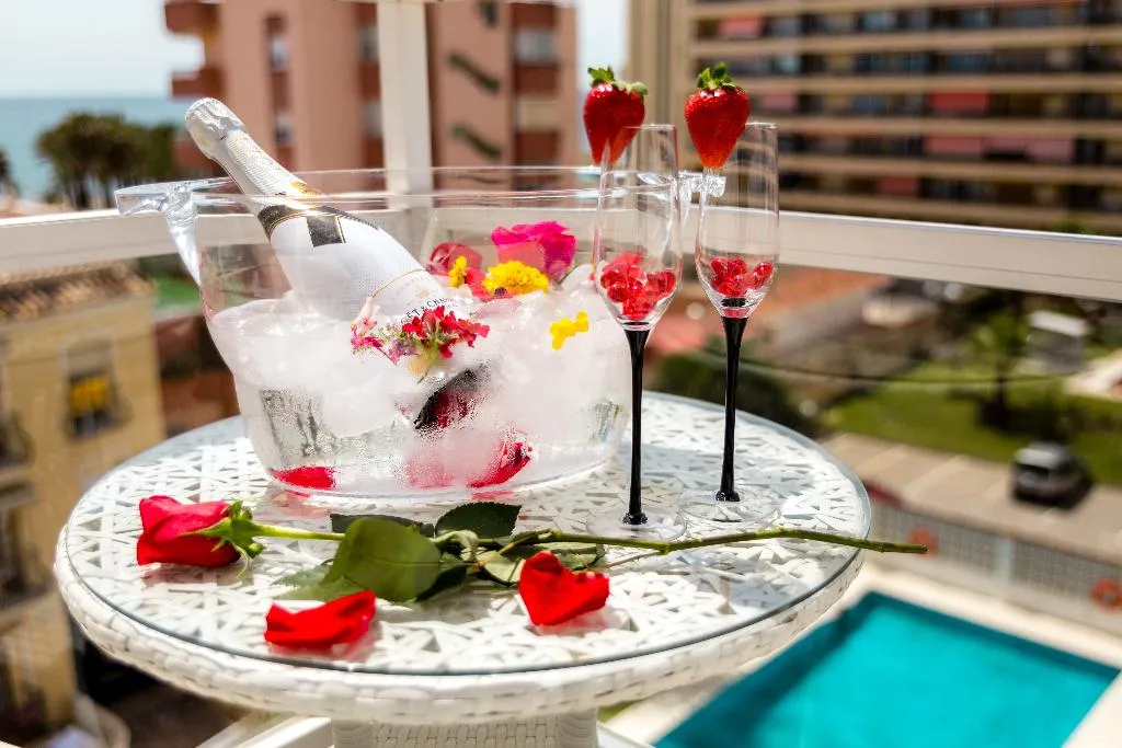 DOUBLE WITH TERRACE Room, Moon Dreams Torremolinos, Costa Del Sol