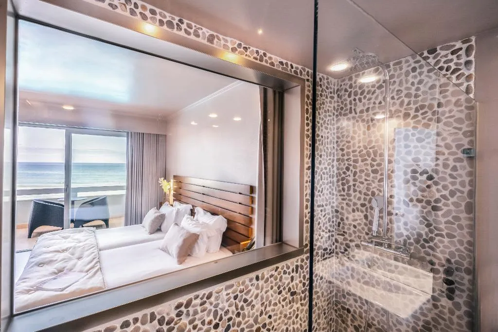 FAMILY ROOM SEA VIEW CAPACITY 4 Room, Arribas, Lisbon