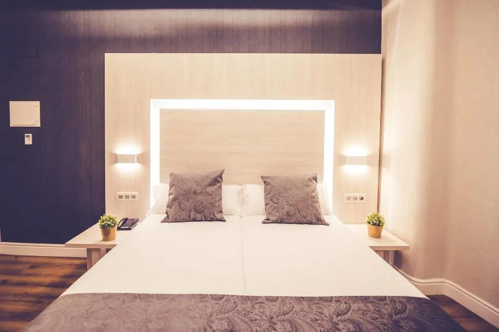 Room, Hostal Lisboa, Madrid