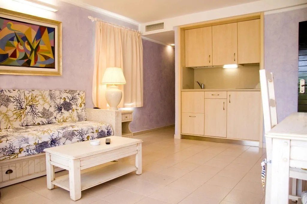 APARTMENT CAPACITY 3 Room, Royal Son Bou Family Club, Menorca