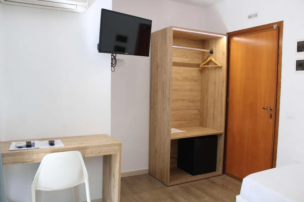SINGLE NON SMOKING Room, Casena Dei Colli Sure Hotel Collection by BW, Palermo