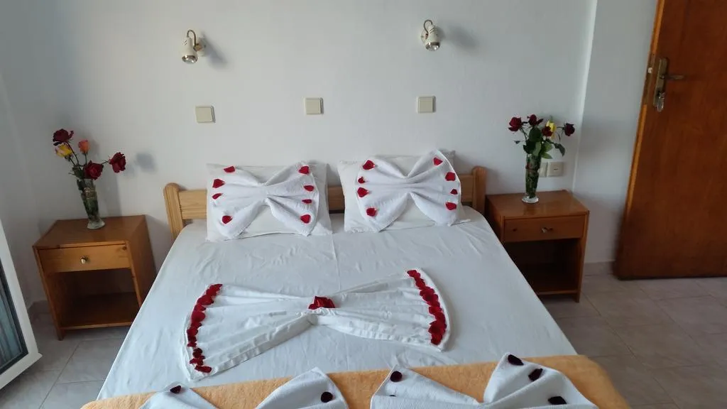 Room, Tarra, Crete