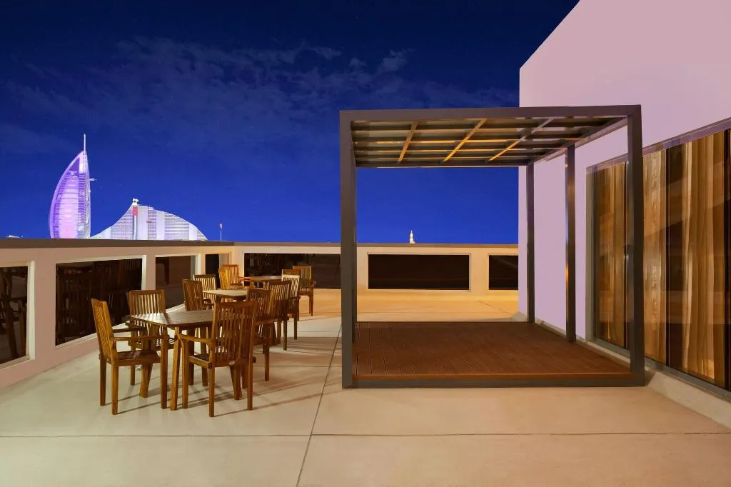 Sports and Entertainment, Lemon Tree Hotel Jumeirah, Dubai, Dubai
