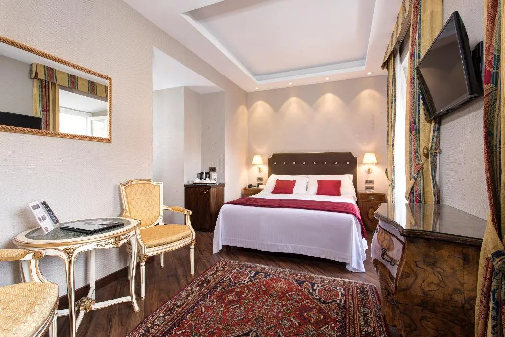 Double or Twin DELUXE Room, Nazionale, Rome