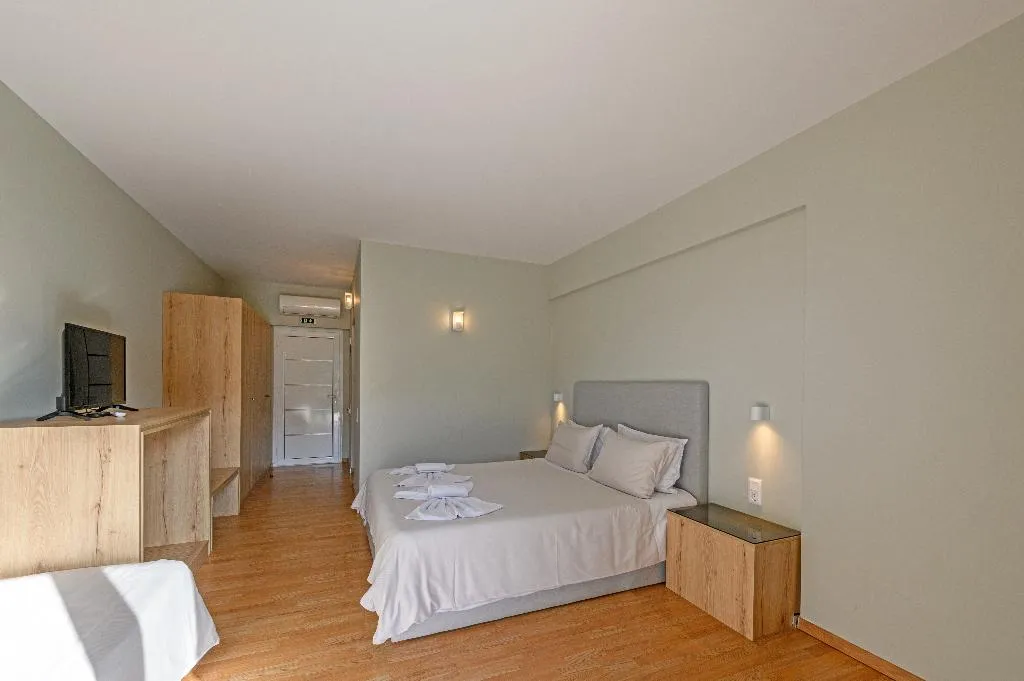 SUITE WITH PRIVATE POOL Room, RG Village Crete, Crete