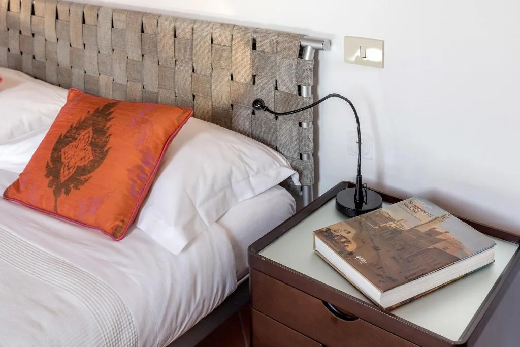 DOUBLE DELUXE ONE BED Room, Home Boutique Santa Maria Novella, Florence