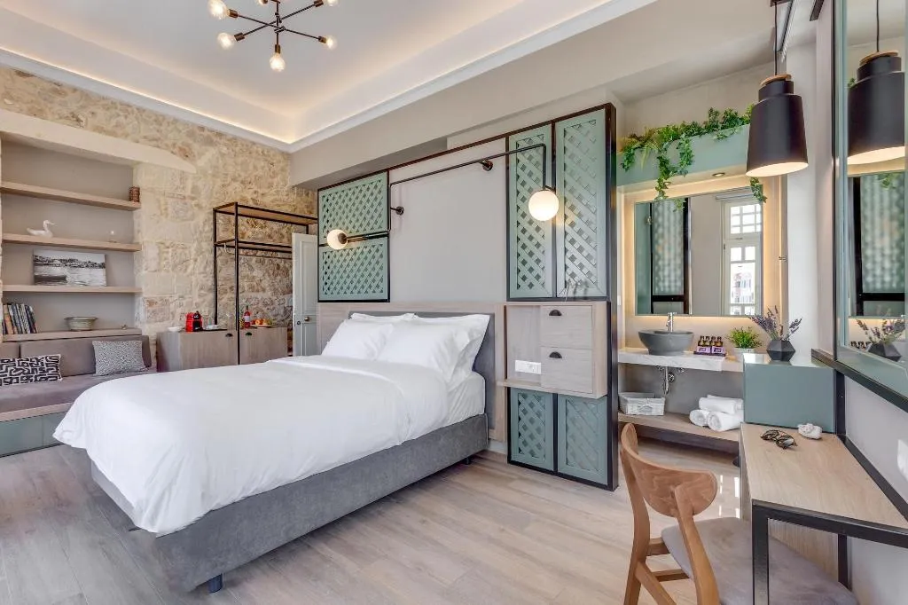 Room, 1924Suites, Crete