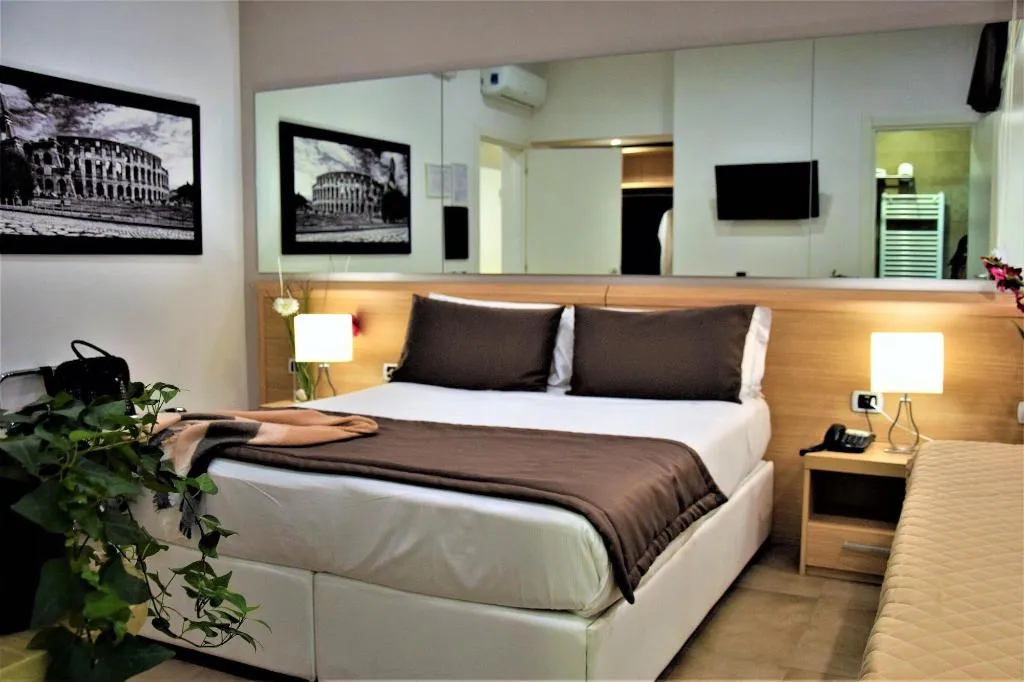Room, Hotel Paolo II, Rome
