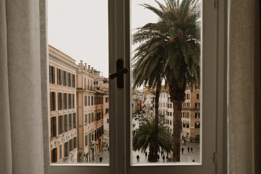 JUNIOR SUITE CITY VIEW Room, Piazza Di Spagna 9, Rome
