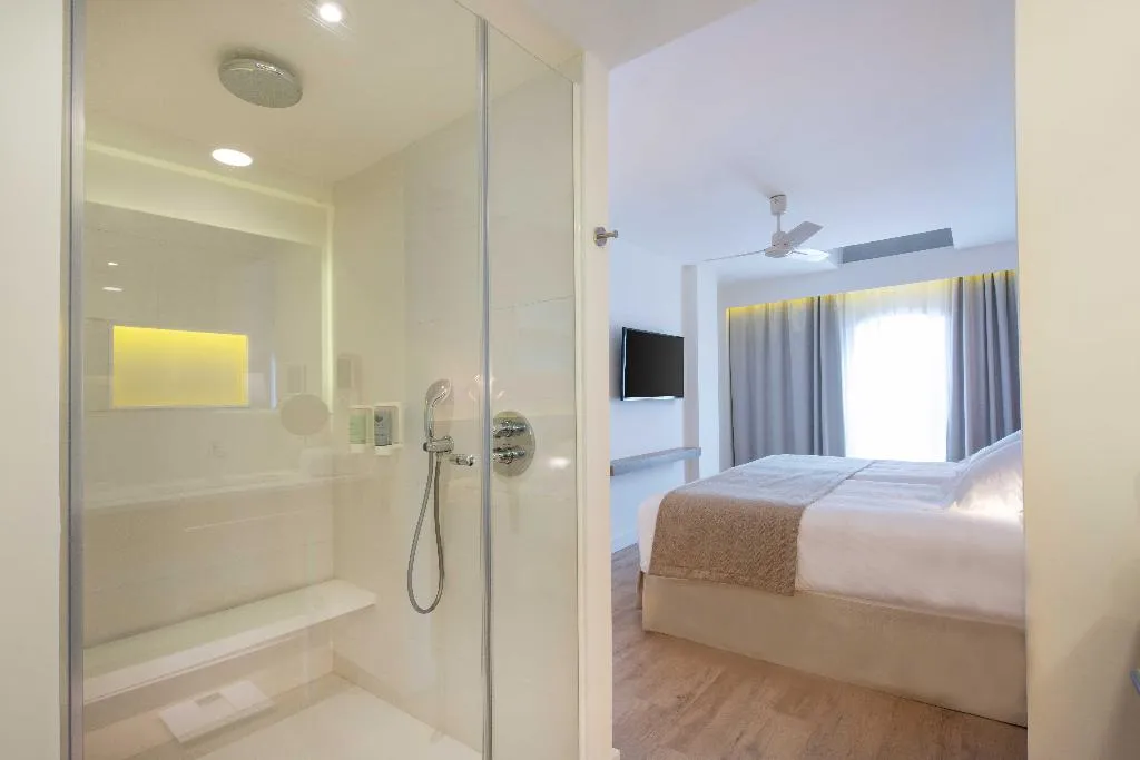 JUNIOR SUITE CAPACITY 3 Room, Valentin Somni Hotel and Suites, Majorca