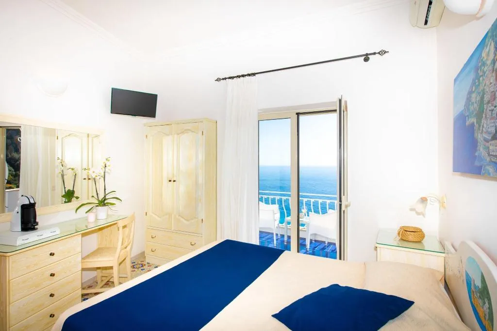 DOUBLE SUPERIOR SEA VIEW Room, Pensione Casa Guadagno, Naples