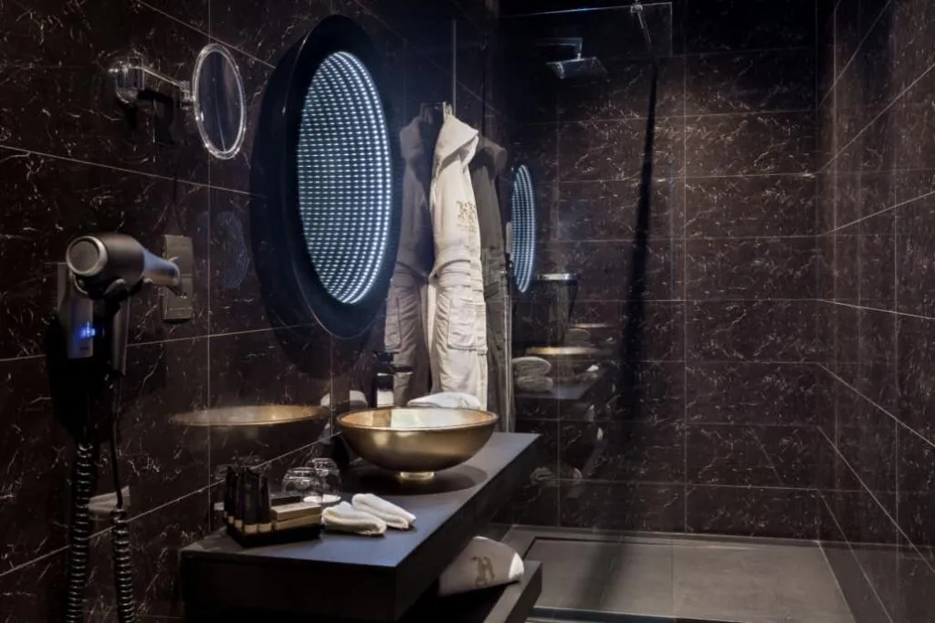 SUITE WITH JACUZZI Room, H Hotel & SPA - Adults Only, Malta