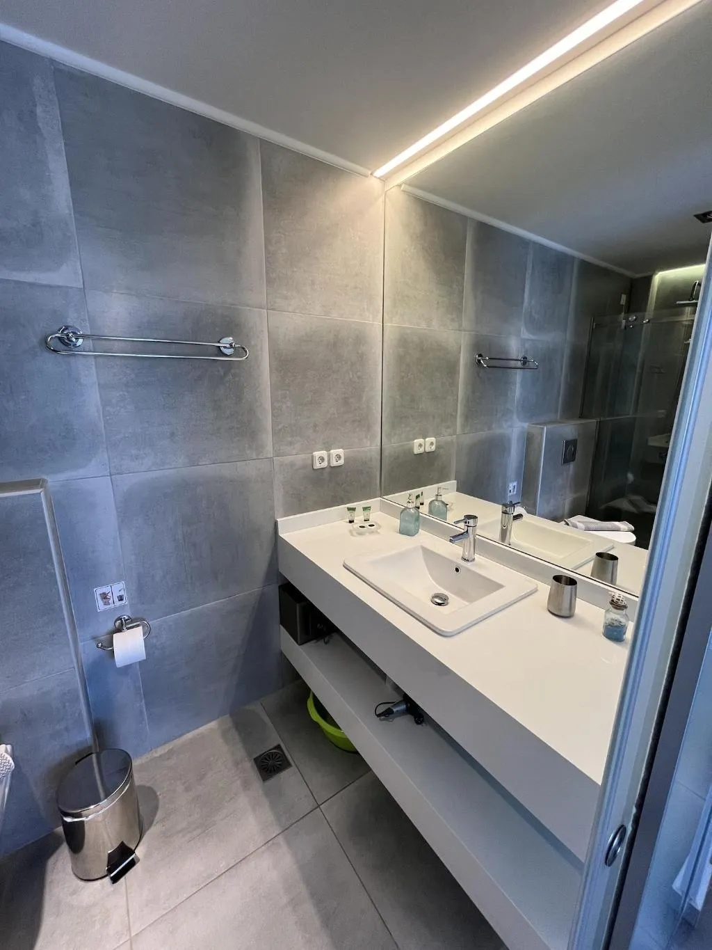 Room, Niriides Hotel, Crete
