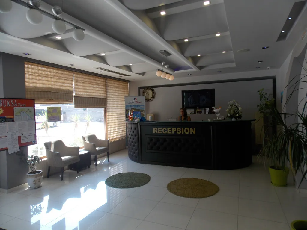 Lobby, Mediterrane, Southern Albania