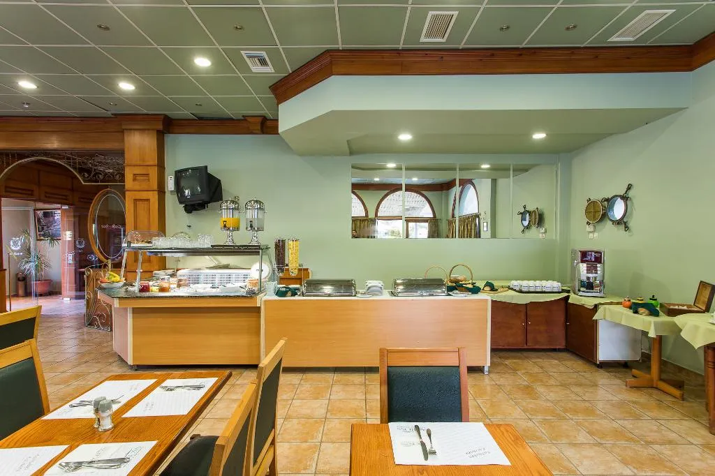 Restaurant, Paradise Inn, Corfu