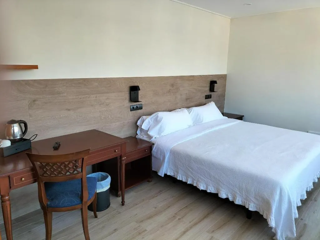 Room, Hotel 153, Barcelona