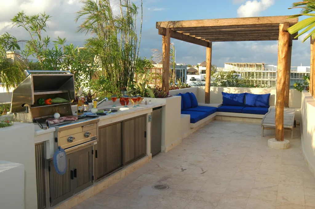 APARTMENT THREE BEDROOMS Room, El Taj Ocean Front and Beachside Condo Hotel, Playa Del Carmen