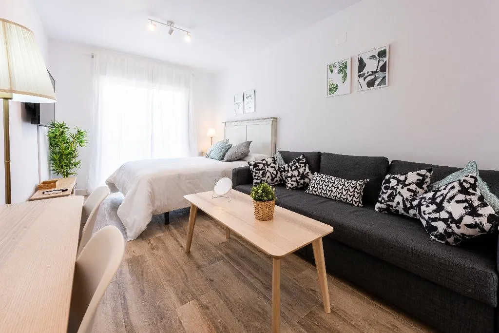STUDIO CAPACITY 3 Room, Apartamentos Toboso Plaza, Costa Del Sol
