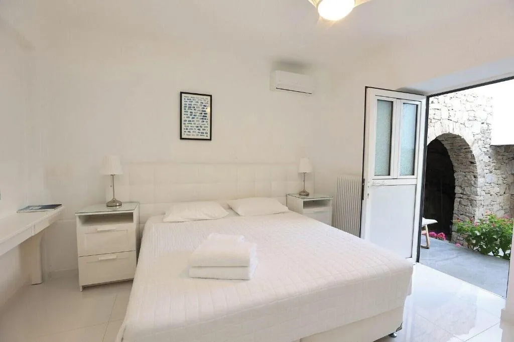 Room, Adikri Villas, Mykonos