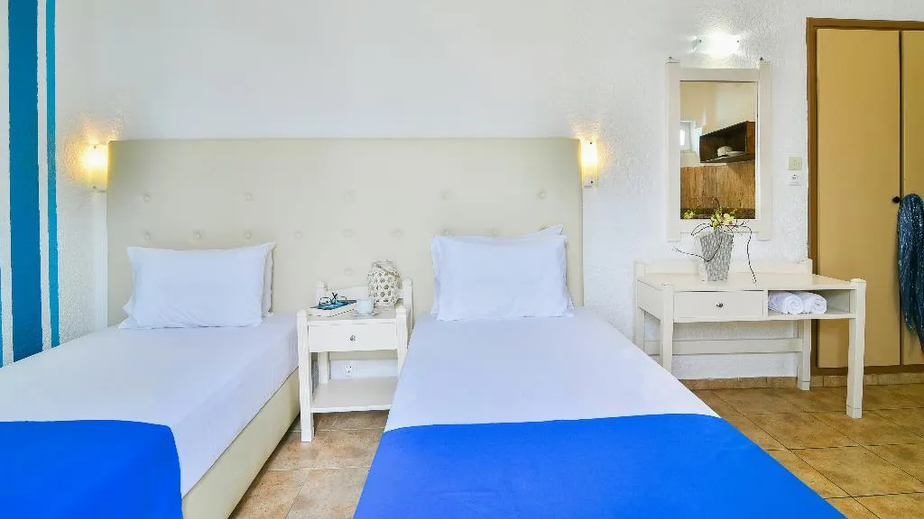 APARTMENT TWO BEDROOMS Room, Ibiscus Apartments, Crete