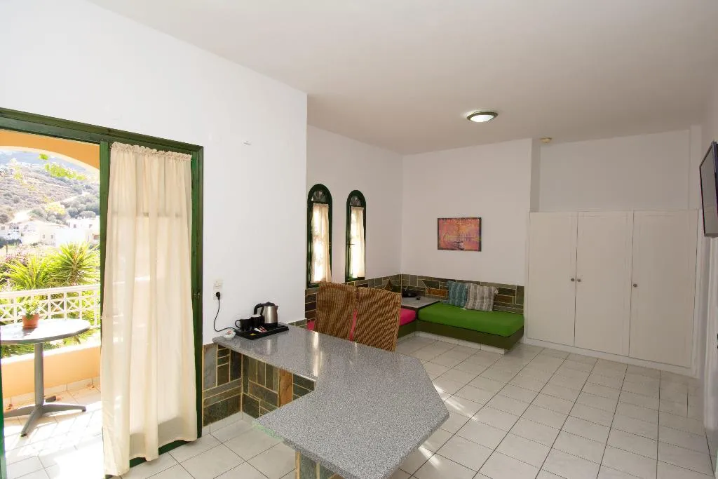 APARTMENT ONE BEDROOM Room, Aquarius Apartments by Checkin, Crete