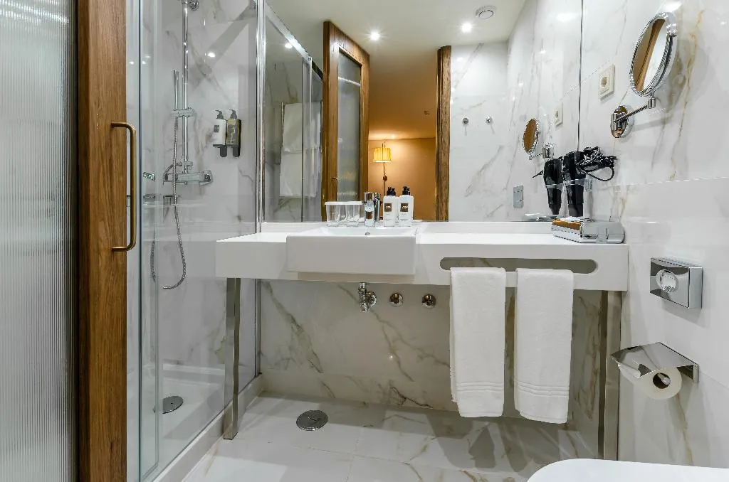 TWIN SUPERIOR Room, Turim Lisboa Hotel, Lisbon
