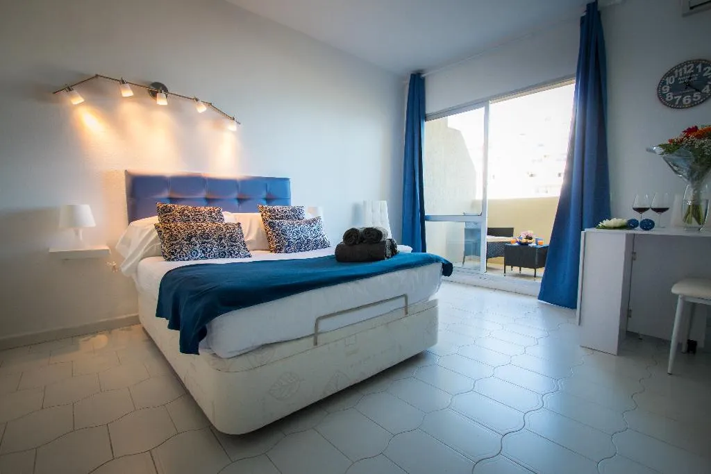 STUDIO STANDARD Room, Holidays2Benal Beach, Costa Del Sol
