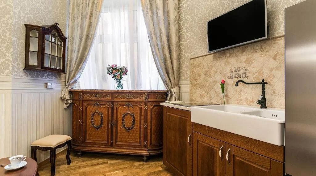 Room, Exclusive Royal Apartments, Krakow