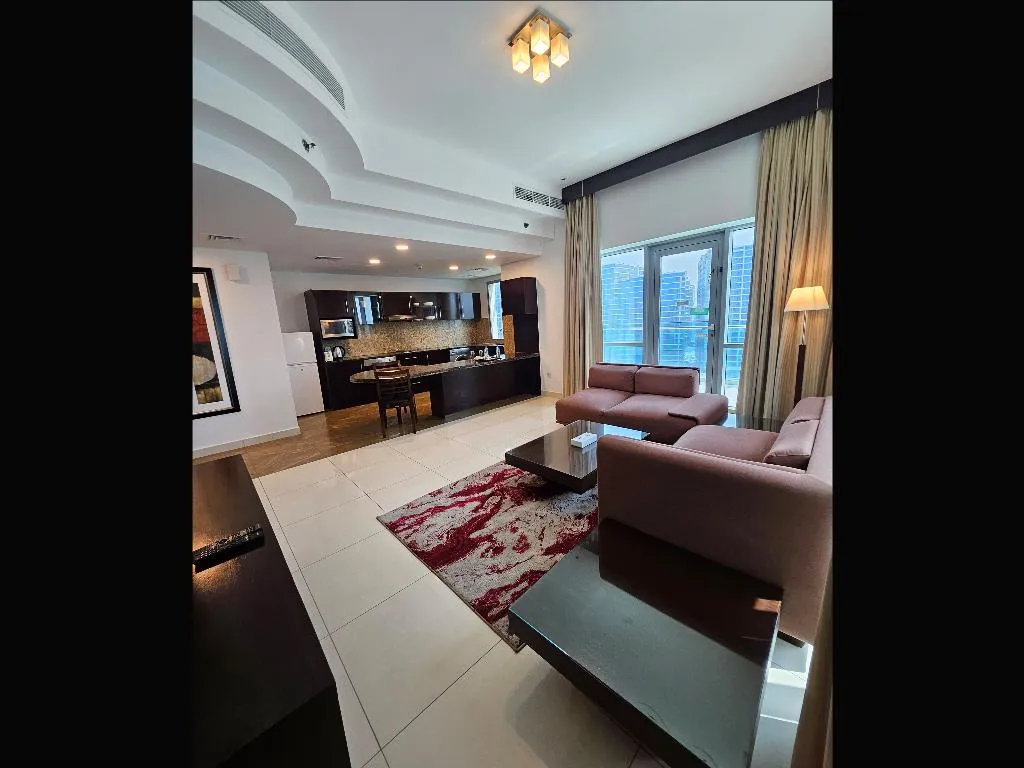 APARTMENT CANAL VIEW Room, Tulip Creek Hotel Apartment, Dubai