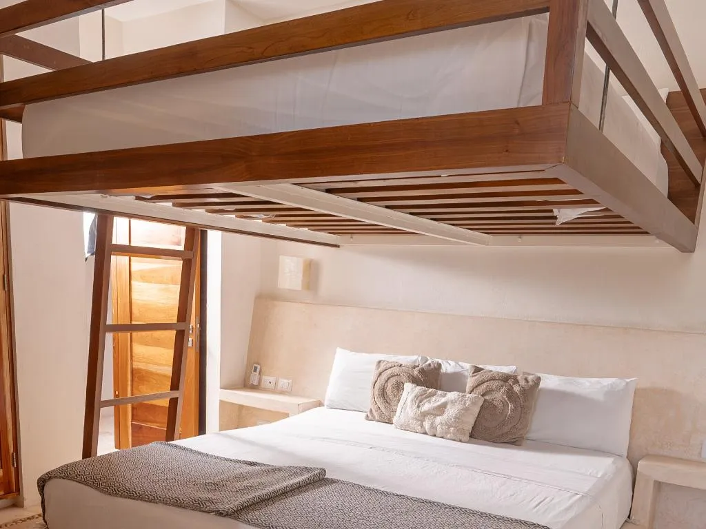 Room PARTIAL OCEAN VIEW TWO DOUBLE BEDS Room, Casa Astral Hotel Boutique and Apartments, Cancun Area