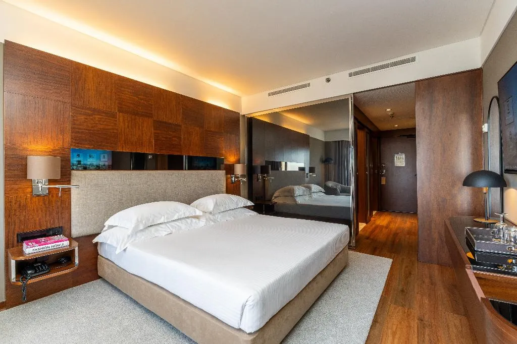 DOUBLE EXECUTIVE Room, Porto Palacio by The Editory, Porto