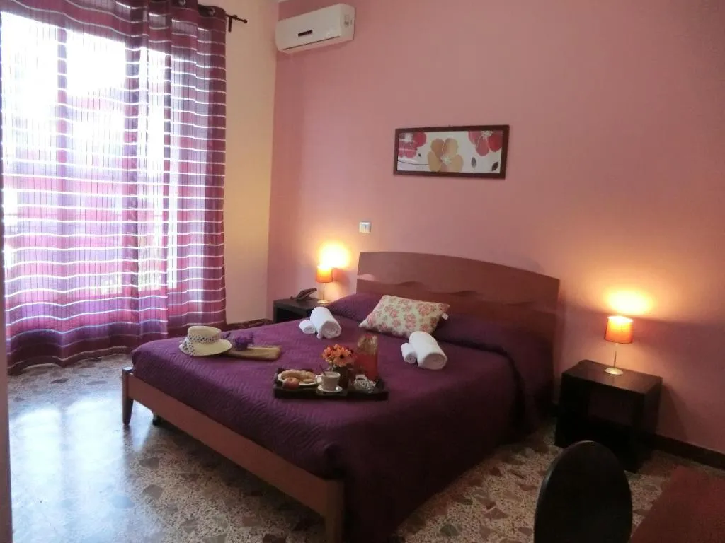 Room, B&B Casa Mia, Taormina