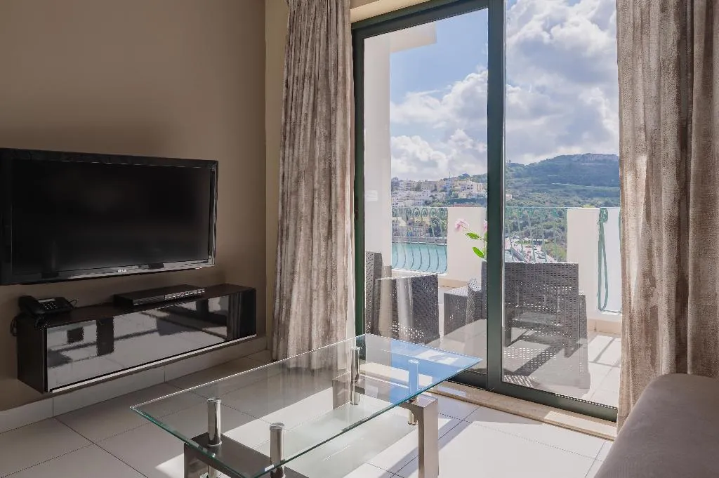 APARTMENT PENTHOUSE Room, Xemxija Bay Hotel, Malta