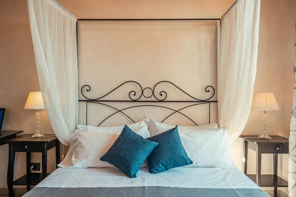Room, B&B Marranzano, Catania