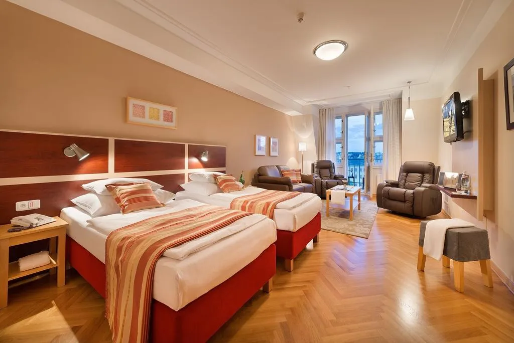 JUNIOR SUITE STANDARD Room, EA Hotel Julis, Prague