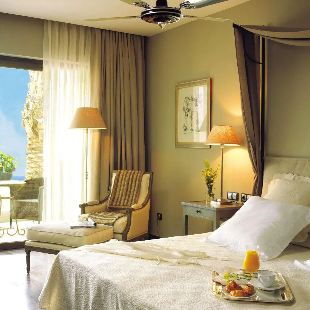 Double or Twin DELUXE SEA VIEW Room, Asia Gardens Hotel & Thai Spa, a Royal Hideaway Ho, Costa Blanca