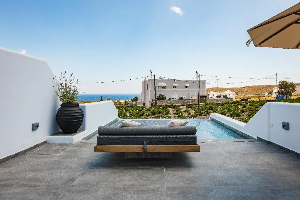 JUNIOR SUITE LUXURY Room, Vineyard Exclusive Suites, Santorini